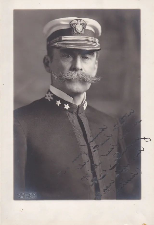 Robert E. Peary signed portrait - exploration history and Washington-era contacts preserved in the Ritter archive. - Robert E. Peary and exploration history - Paul Ritter archive.